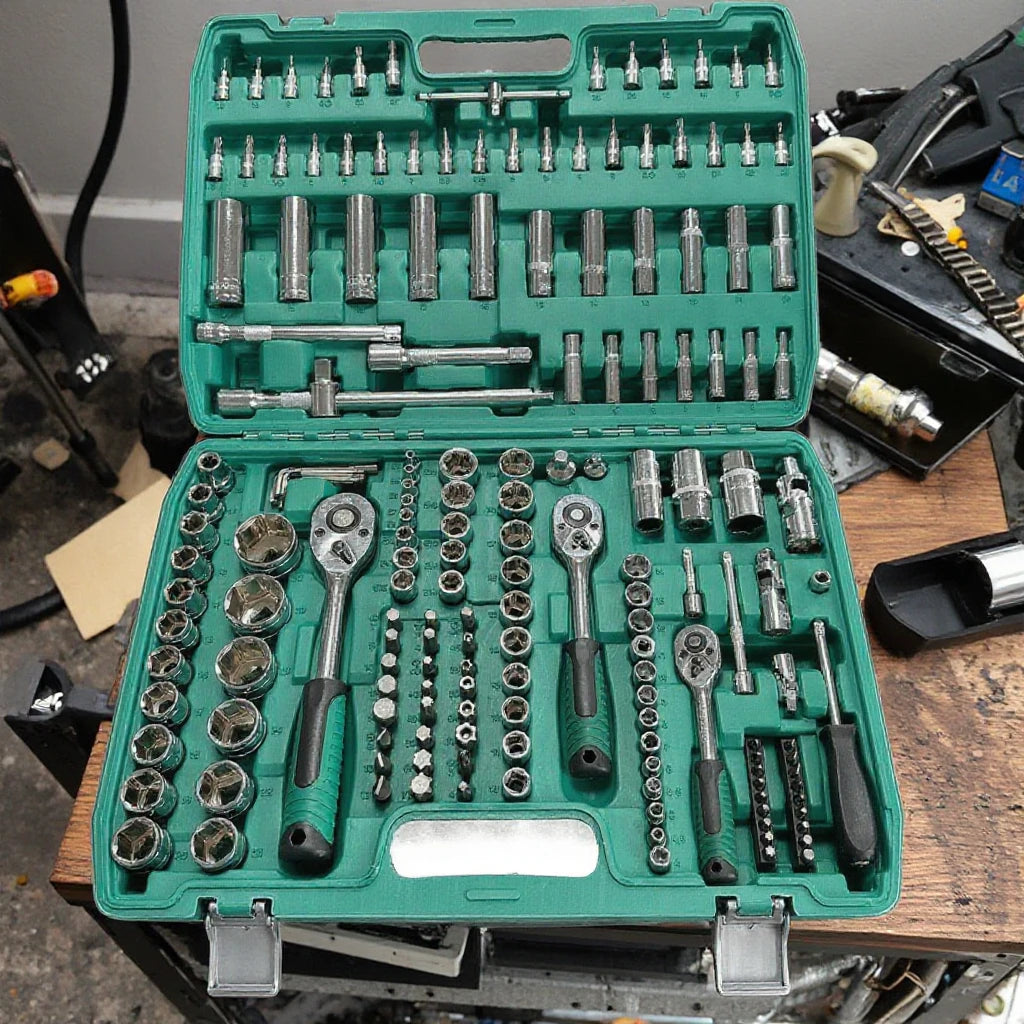 Professional 172-Piece CR-V Auto Repair Tool Kit – Hard Case Included